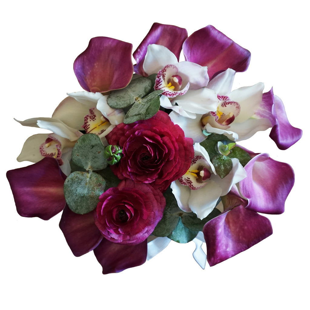 Floral Elegance Flower Arrangement by Fruitate