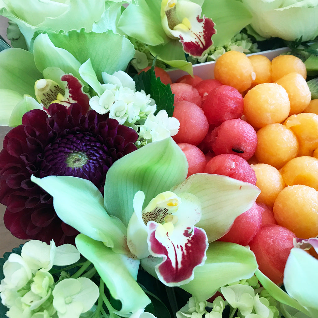 Divine Flower & Fruit Platter by Fruitate